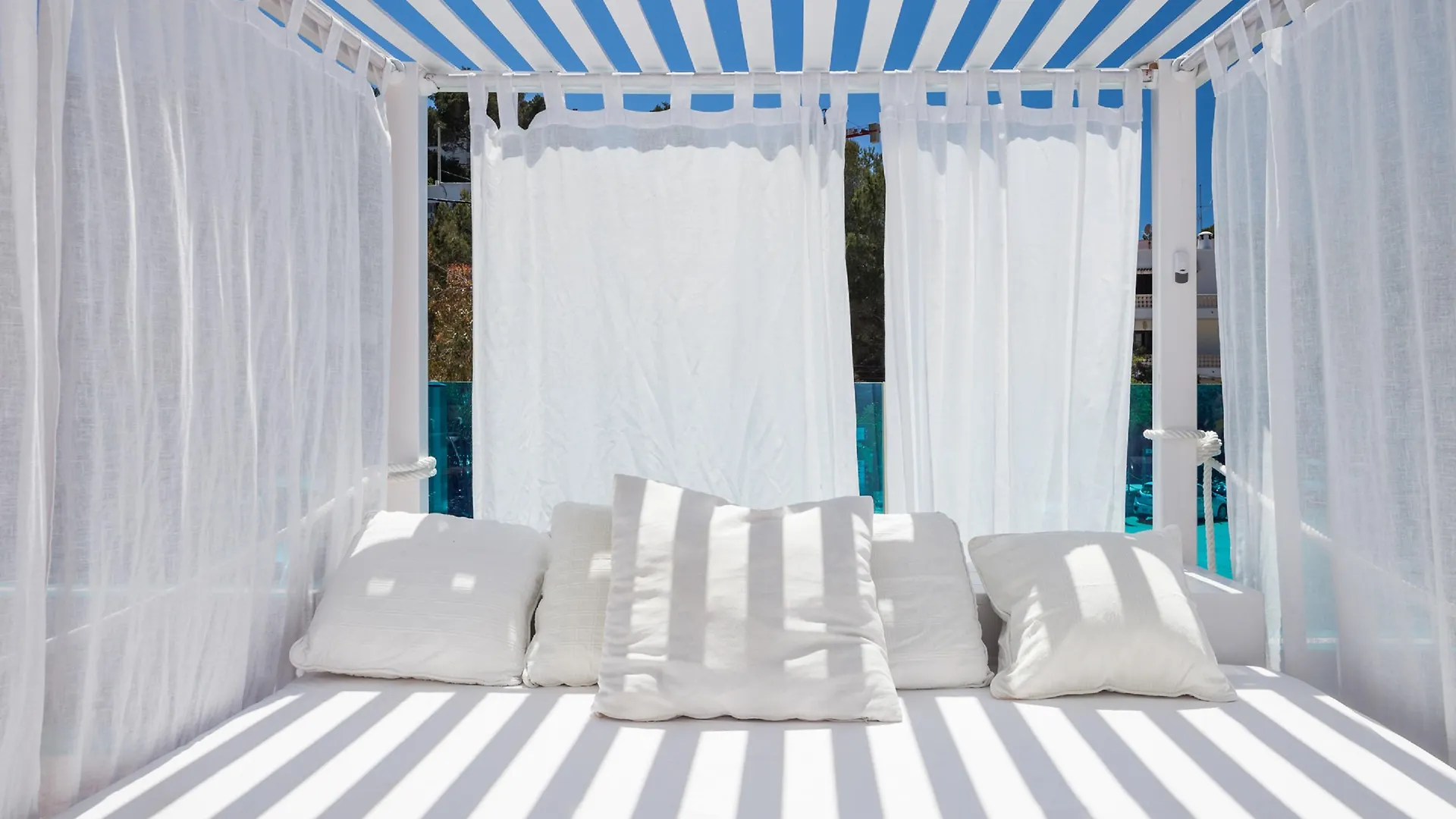 Aparthotel Puerto Cala Vadella Cala Vadella