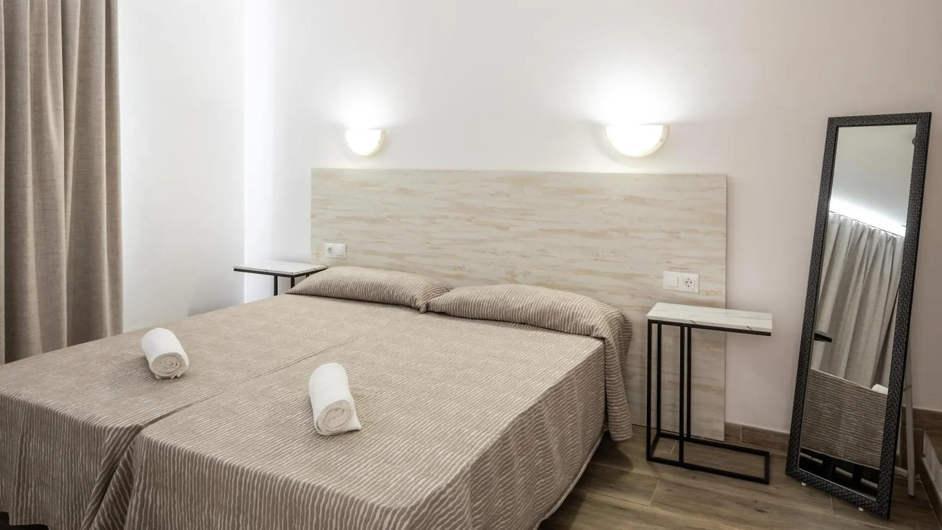 Aparthotel Puerto Cala Vadella Cala Vadella  3*, Cala Vadella (Ibiza)