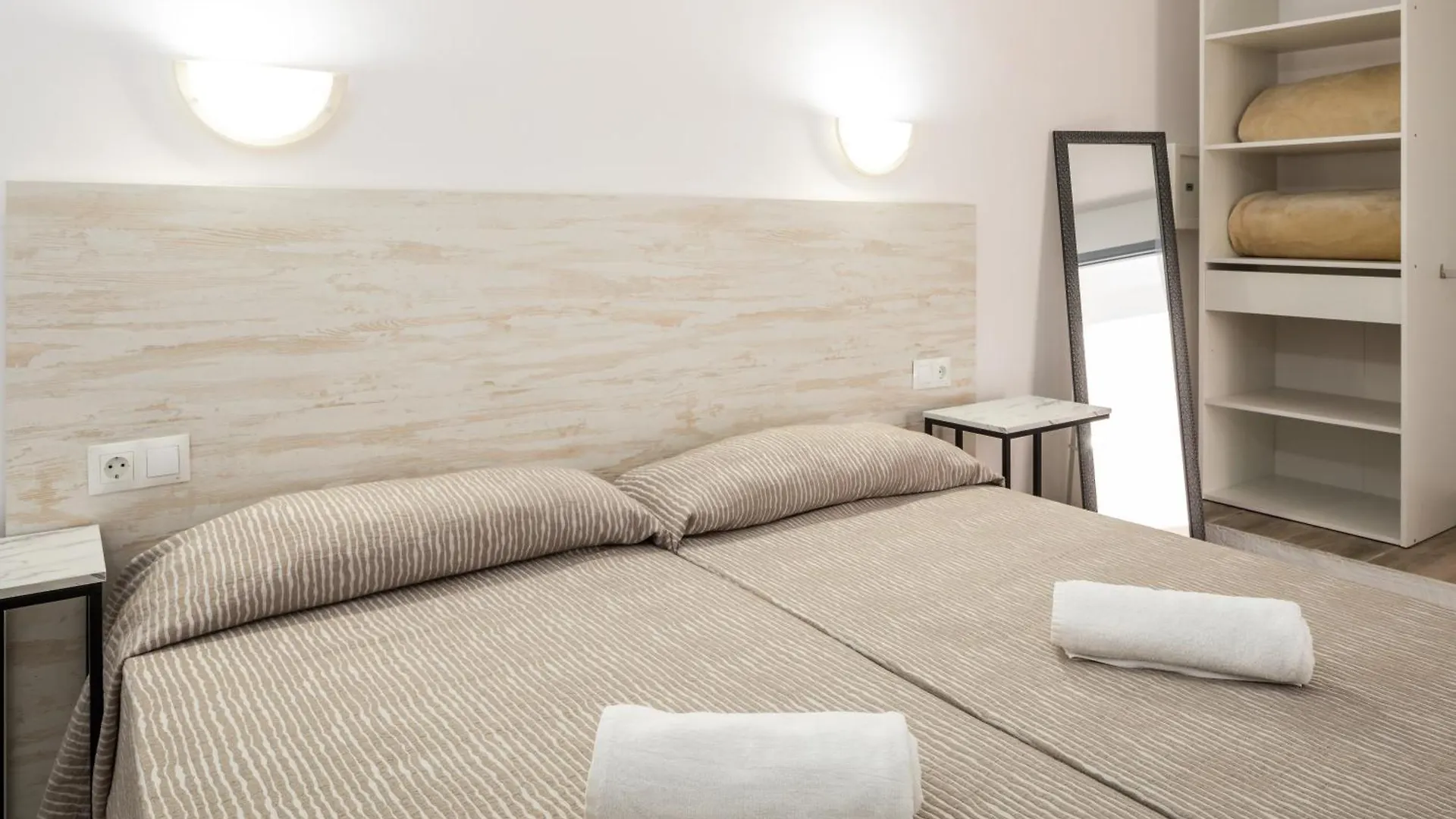Aparthotel Puerto Cala Vadella Cala Vadella  Cala Vadella (Ibiza)