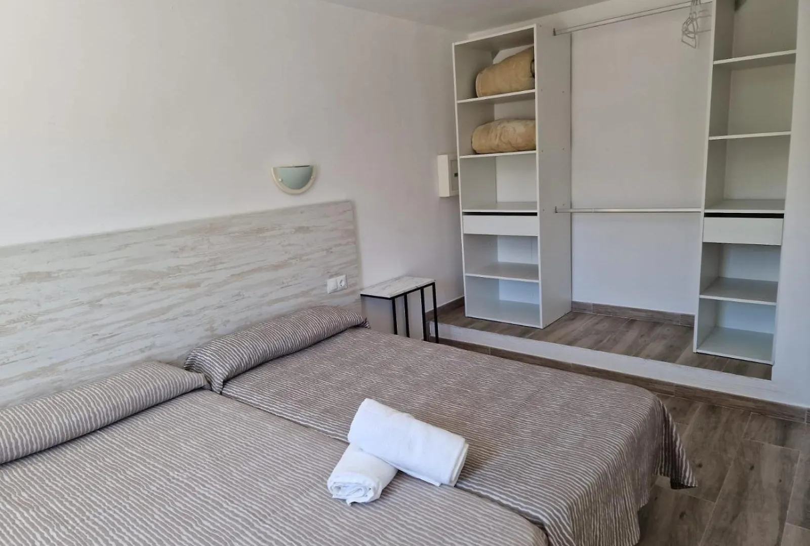 Aparthotel Puerto Cala Vadella Cala Vadella